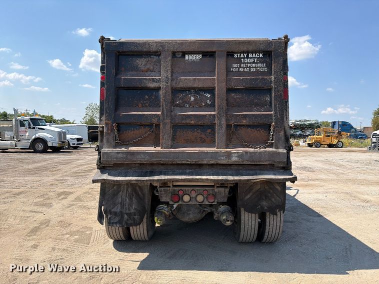 image for item FI0404 2016 Peterbilt 567 dump truck