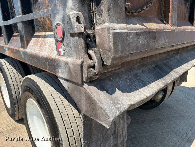 image for item FI0404 2016 Peterbilt 567 dump truck