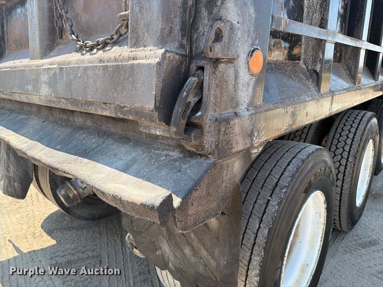 image for item FI0404 2016 Peterbilt 567 dump truck
