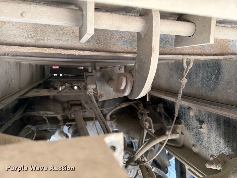 image for item FI0404 2016 Peterbilt 567 dump truck