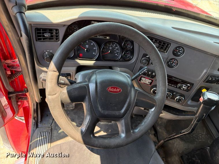 image for item FI0404 2016 Peterbilt 567 dump truck