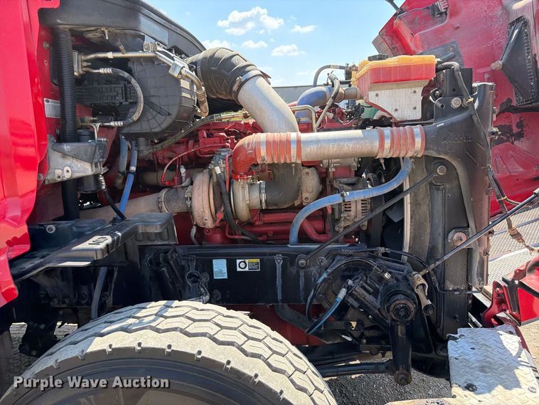 image for item FI0404 2016 Peterbilt 567 dump truck