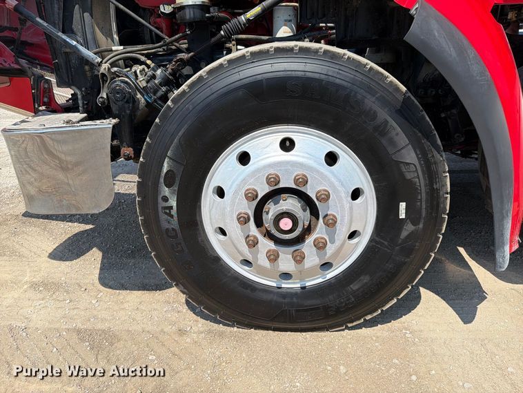 image for item FI0404 2016 Peterbilt 567 dump truck