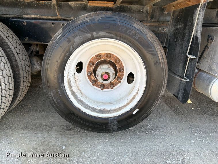 image for item FI0404 2016 Peterbilt 567 dump truck