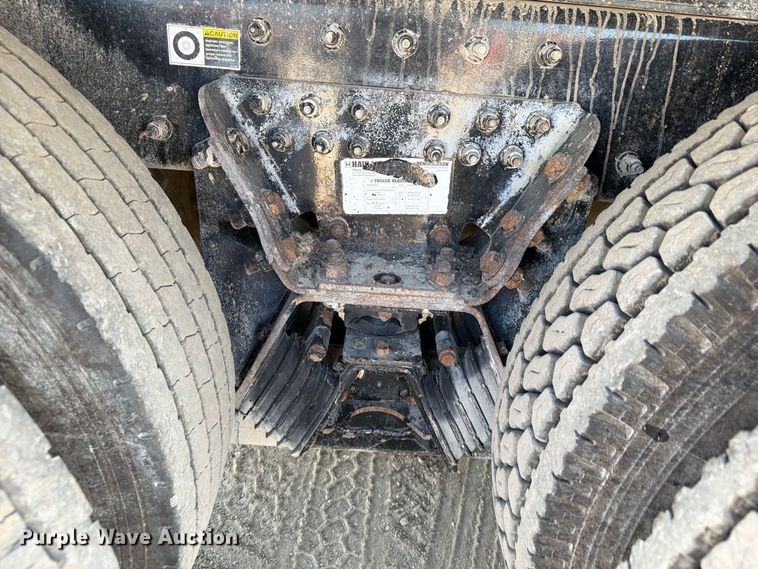 image for item FI0404 2016 Peterbilt 567 dump truck