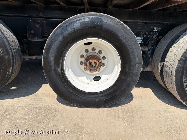 image for item FI0404 2016 Peterbilt 567 dump truck
