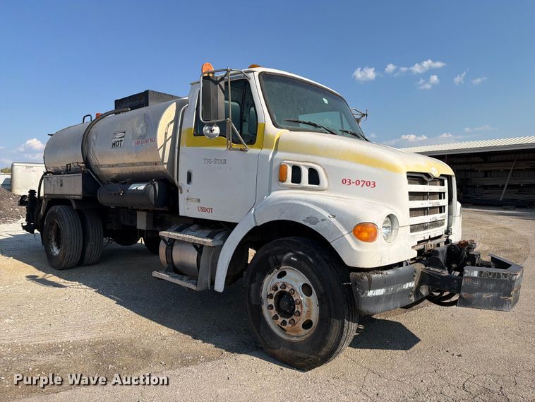 image for item FI0407 2007 Sterling L7500 oil distributor truck