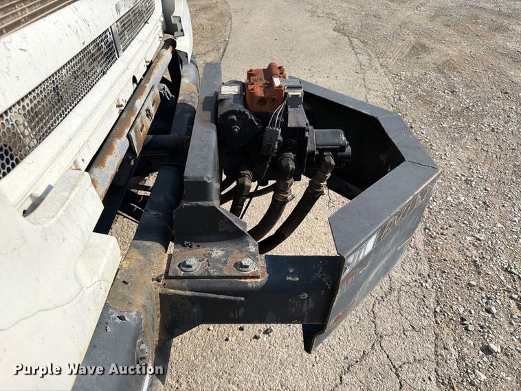 image for item FI0407 2007 Sterling L7500 oil distributor truck