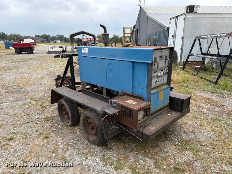 image for item FI1011 1988 Miller Trailblazer 44D welder/generator