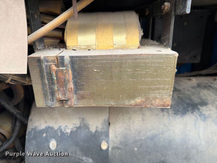 image for item FI1011 1988 Miller Trailblazer 44D welder/generator