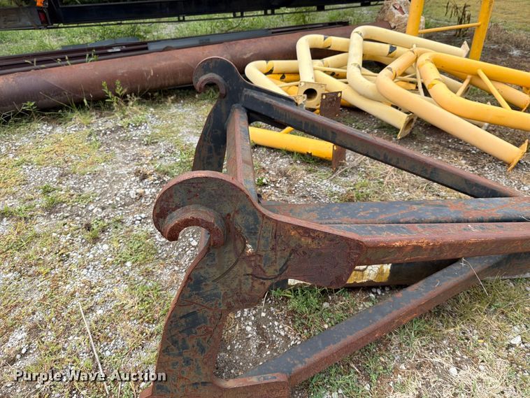 image for item FI1012 Volvo material handling arm