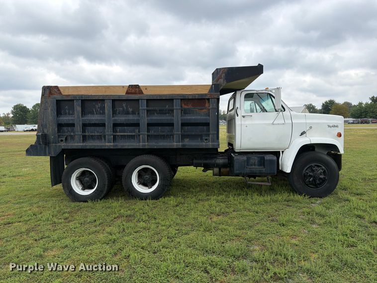 image for item FI1016 1988 GMC C7 Top Kick dump truck
