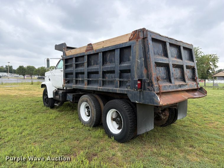 image for item FI1016 1988 GMC C7 Top Kick dump truck