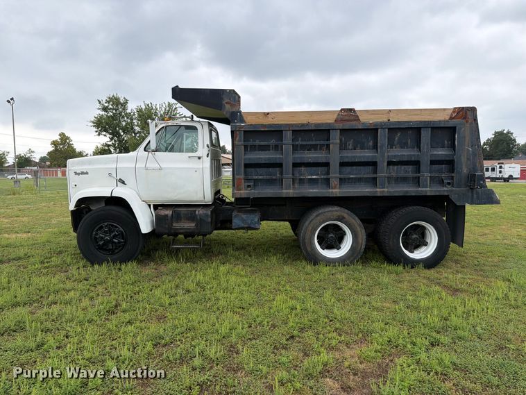 image for item FI1016 1988 GMC C7 Top Kick dump truck