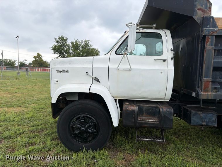 image for item FI1016 1988 GMC C7 Top Kick dump truck