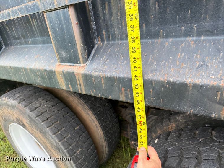 image for item FI1016 1988 GMC C7 Top Kick dump truck