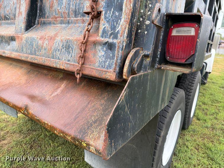 image for item FI1016 1988 GMC C7 Top Kick dump truck