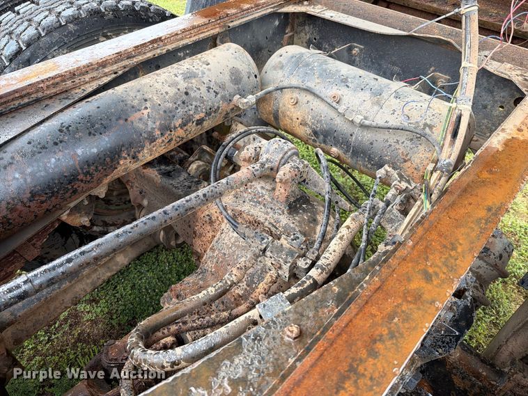 image for item FI1016 1988 GMC C7 Top Kick dump truck