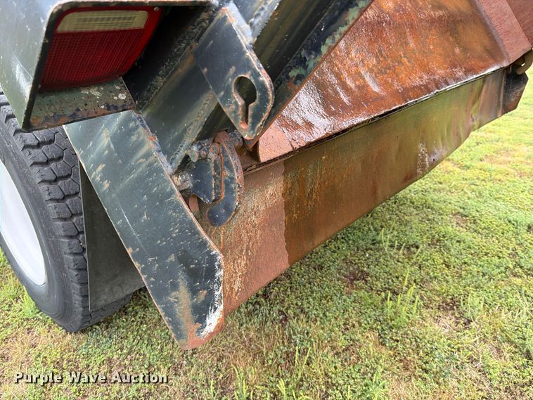 image for item FI1016 1988 GMC C7 Top Kick dump truck