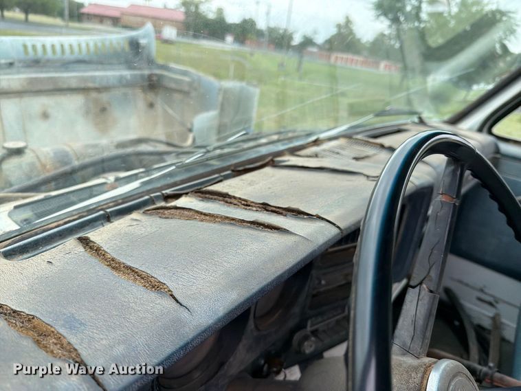 image for item FI1016 1988 GMC C7 Top Kick dump truck