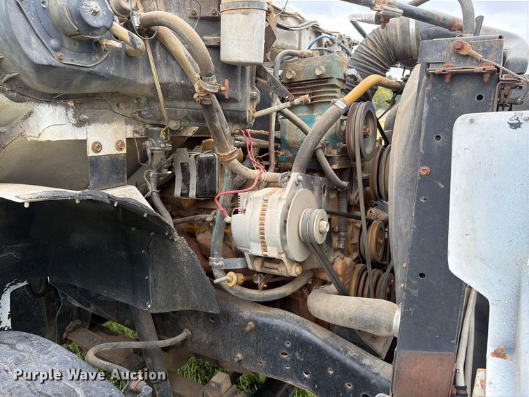 image for item FI1016 1988 GMC C7 Top Kick dump truck