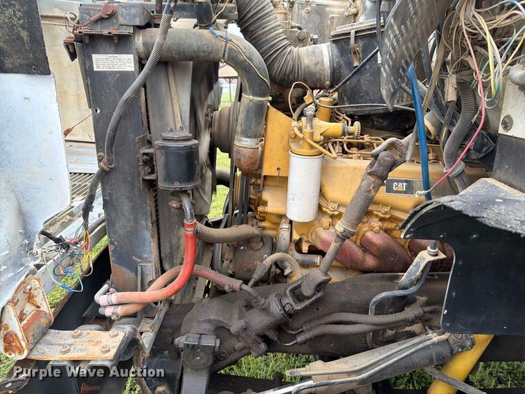 image for item FI1016 1988 GMC C7 Top Kick dump truck
