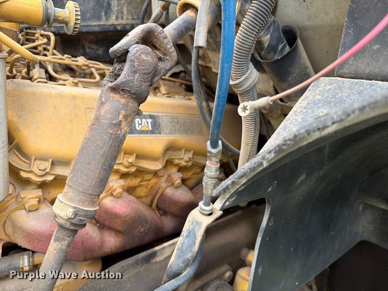 image for item FI1016 1988 GMC C7 Top Kick dump truck