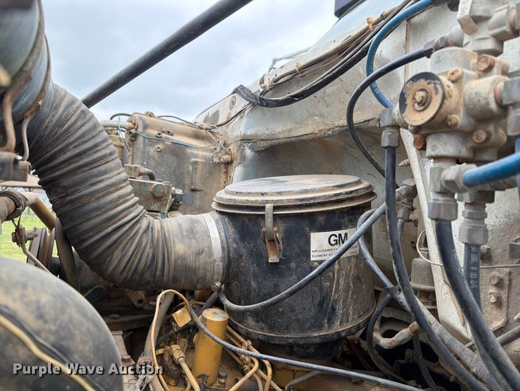 image for item FI1016 1988 GMC C7 Top Kick dump truck