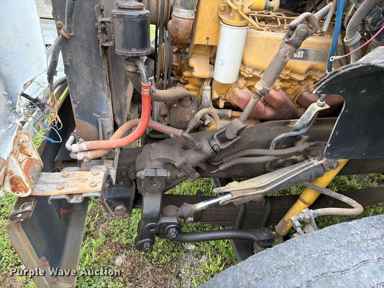 image for item FI1016 1988 GMC C7 Top Kick dump truck