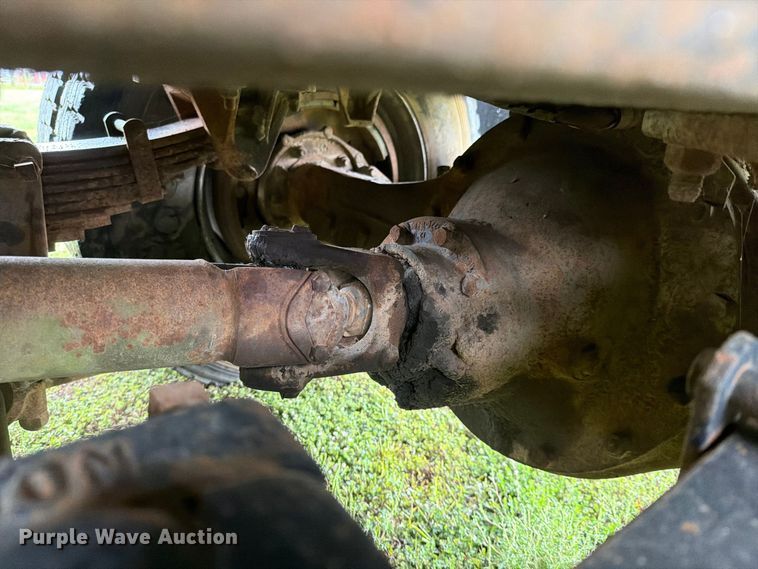 image for item FI1016 1988 GMC C7 Top Kick dump truck