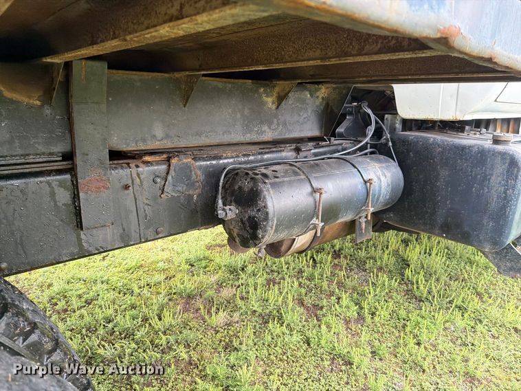 image for item FI1016 1988 GMC C7 Top Kick dump truck
