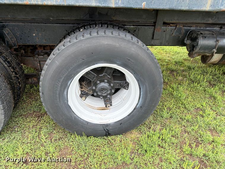 image for item FI1016 1988 GMC C7 Top Kick dump truck
