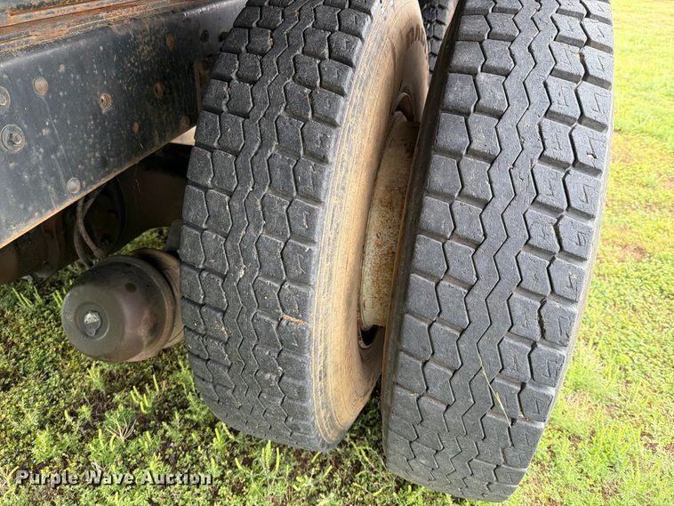 image for item FI1016 1988 GMC C7 Top Kick dump truck