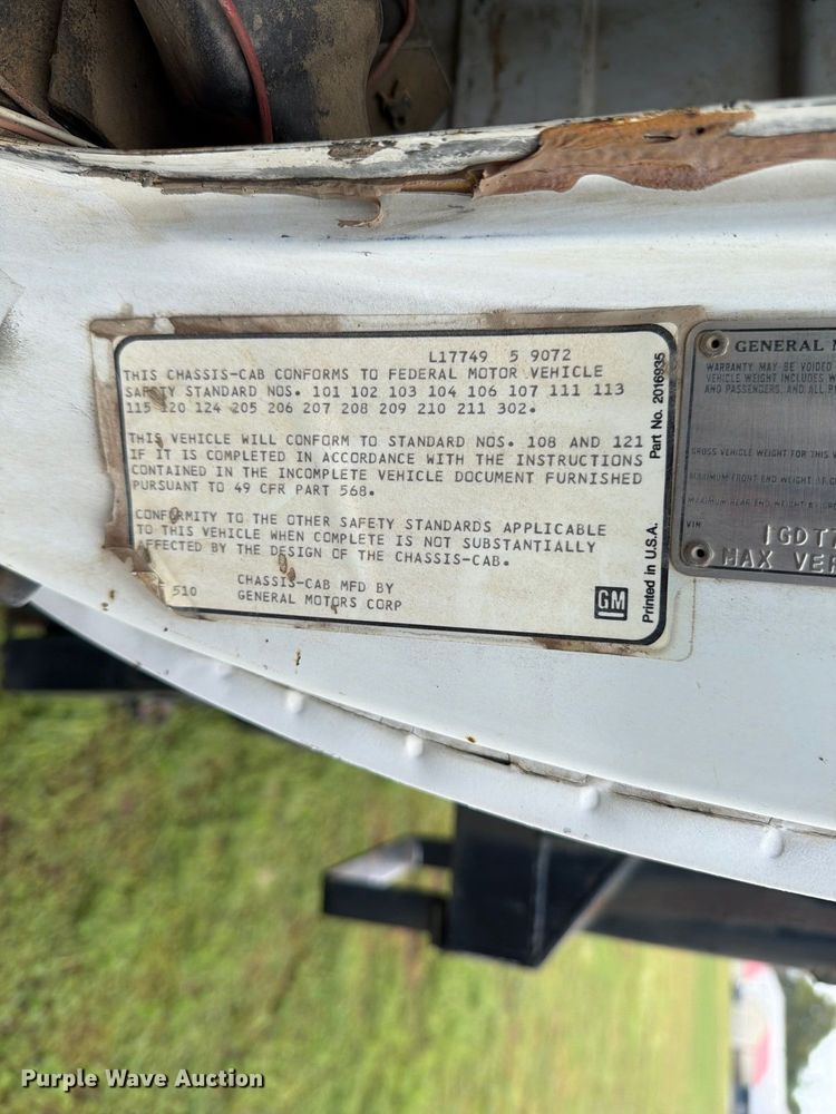 image for item FI1016 1988 GMC C7 Top Kick dump truck