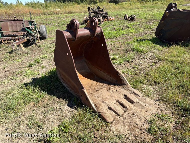 image for item FJ0502 Excavator bucket