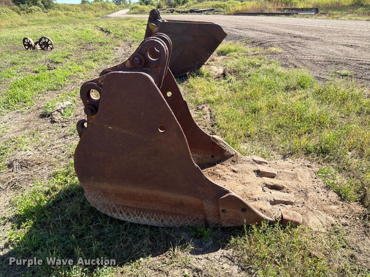 image for item FJ0502 Excavator bucket