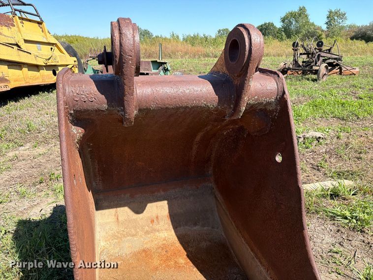 image for item FJ0502 Excavator bucket