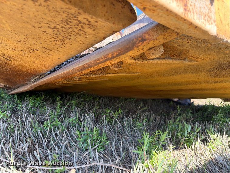 image for item FJ0504 Caterpillar 463 pull type scraper
