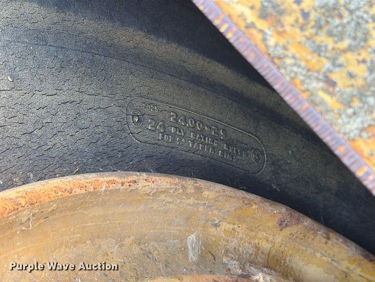 image for item FJ0504 Caterpillar 463 pull type scraper