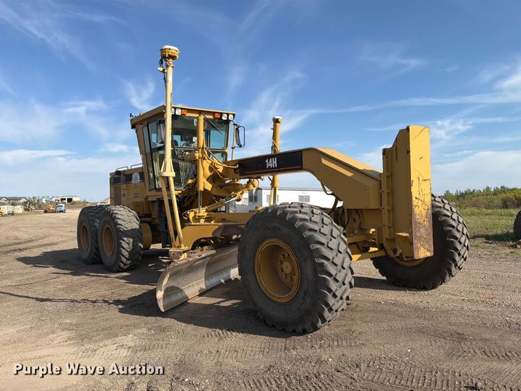 image for item FJ0505 2001 Caterpillar 14H motor grader
