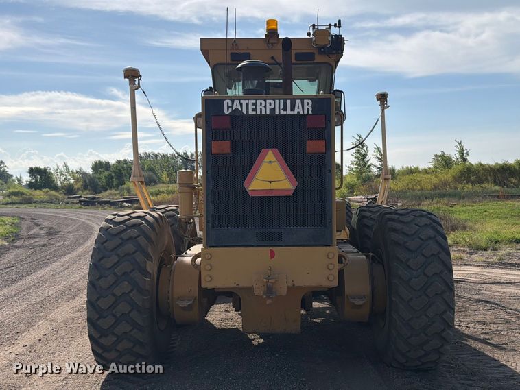 image for item FJ0505 2001 Caterpillar 14H motor grader