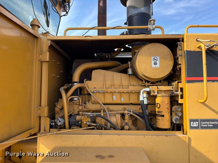 image for item FJ0505 2001 Caterpillar 14H motor grader