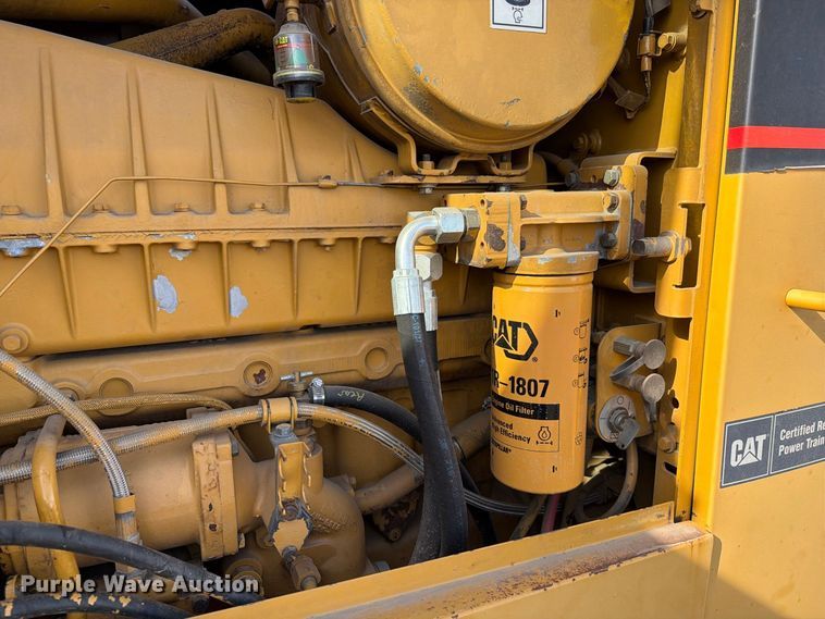 image for item FJ0505 2001 Caterpillar 14H motor grader