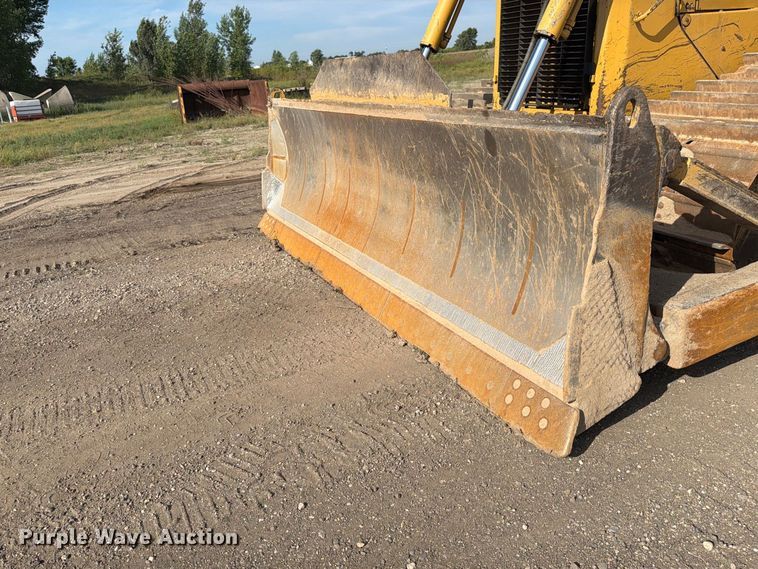 image for item FJ0509 2004 Caterpillar D6R dozer