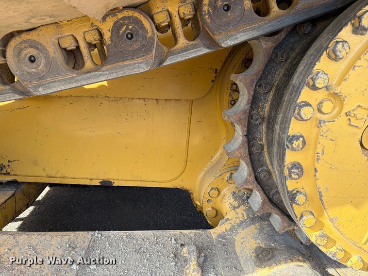 image for item FJ0509 2004 Caterpillar D6R dozer