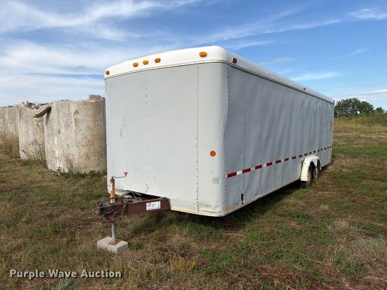 image for item FJ0512 1993 United Express Cargo enclosed cargo trailer