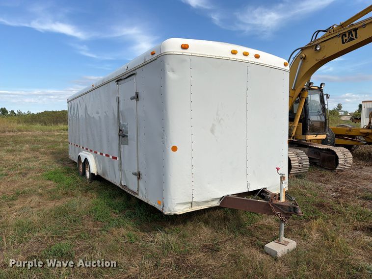 image for item FJ0512 1993 United Express Cargo enclosed cargo trailer