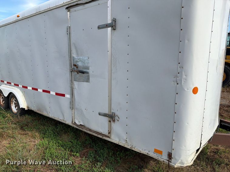 image for item FJ0512 1993 United Express Cargo enclosed cargo trailer