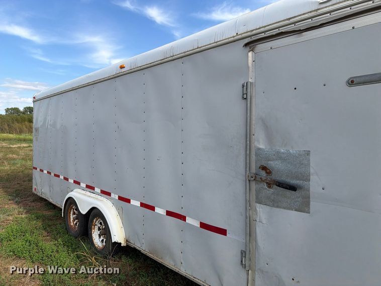 image for item FJ0512 1993 United Express Cargo enclosed cargo trailer