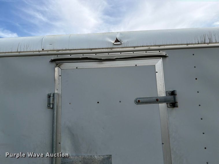 image for item FJ0512 1993 United Express Cargo enclosed cargo trailer